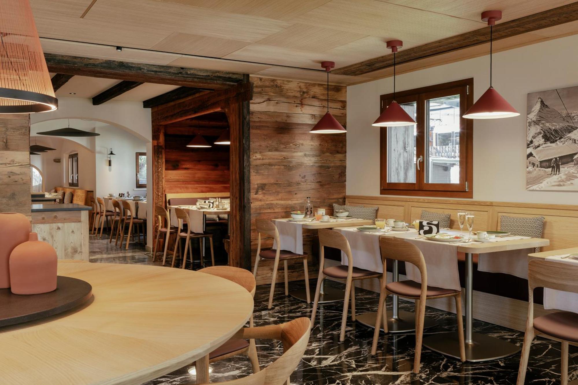 Schloss Zermatt - Cbd & Adaptogenic Spa And Sport Hotel Zewnętrze zdjęcie